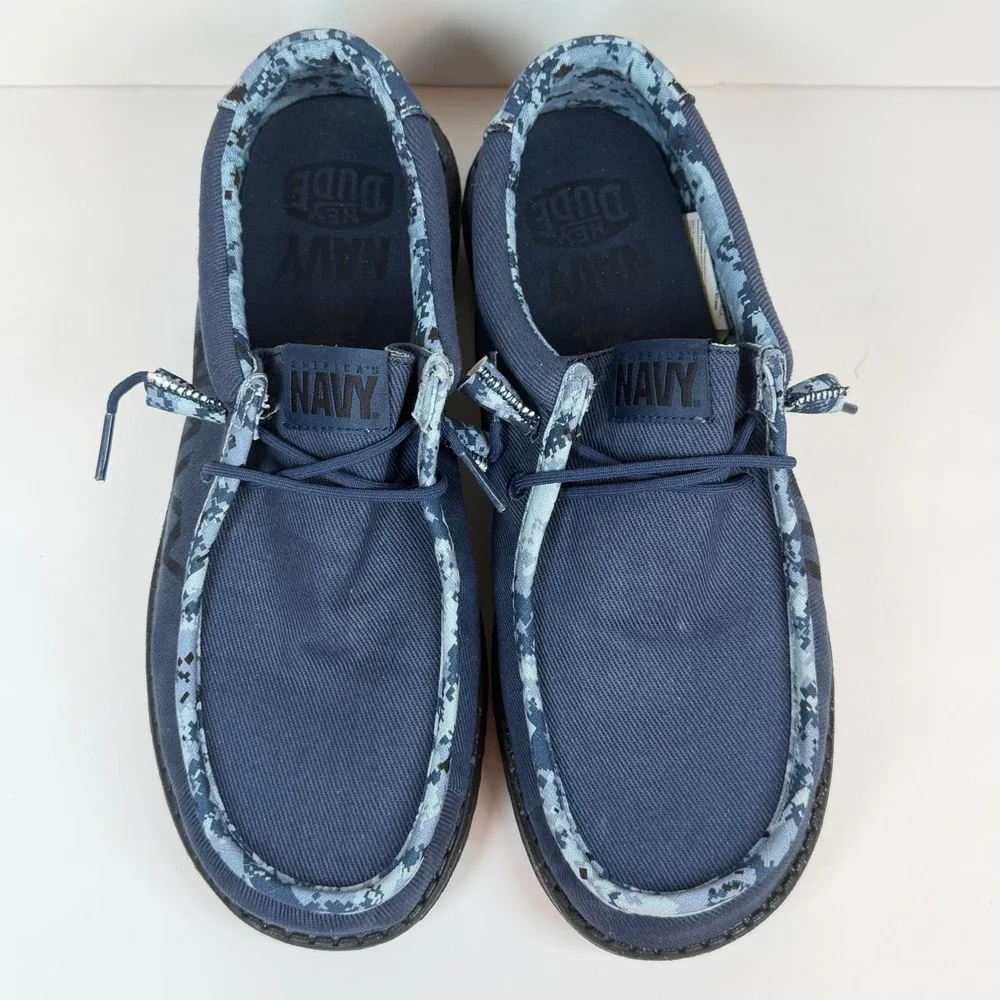Hey Dude Mens Wally US Navy Size 10 Digital Camo Canvas Loafers Blue 43082-498